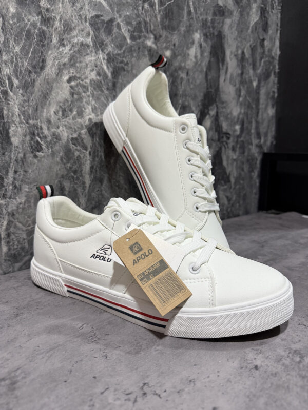 Apolo White