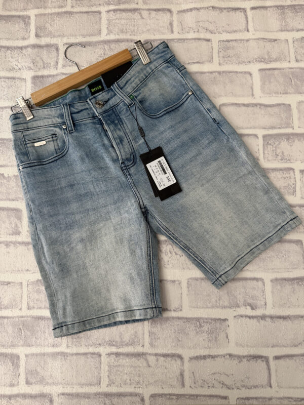 Bermuda Hugo Boss: Elegancia Casual