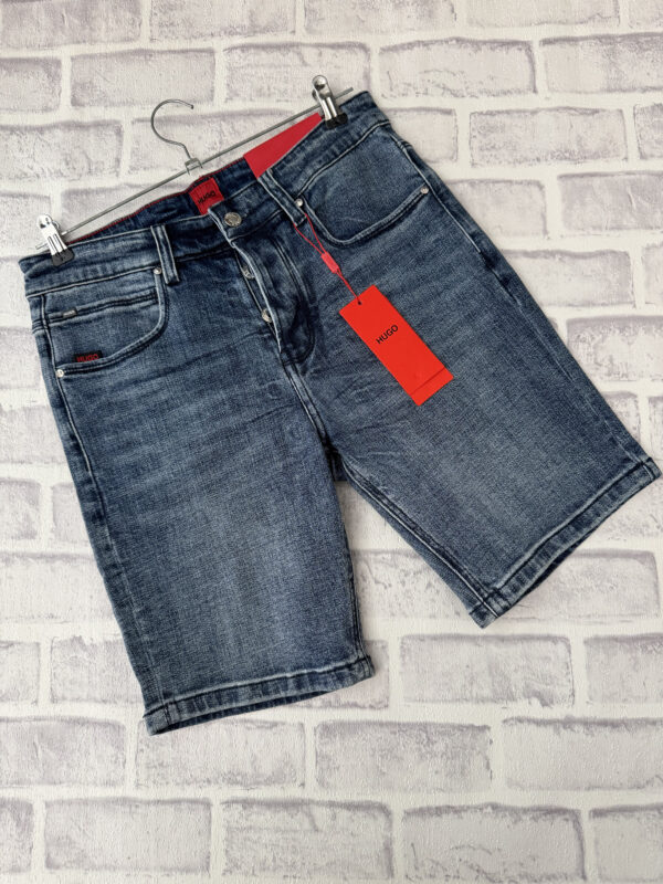 Bermuda Hugo Boss: Elegancia Casual