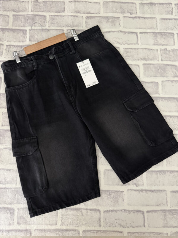Bermuda tipo Cargo jeans