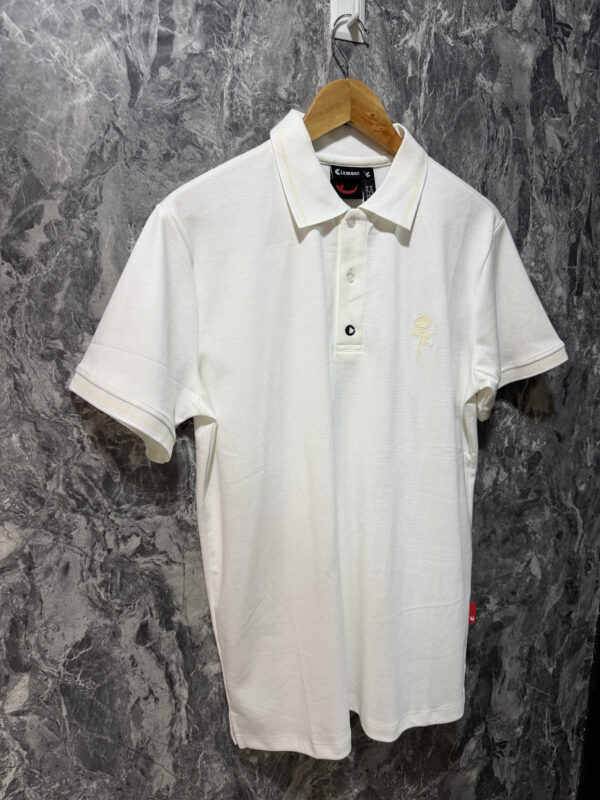 Camiseta Polo Elegante y Versátil