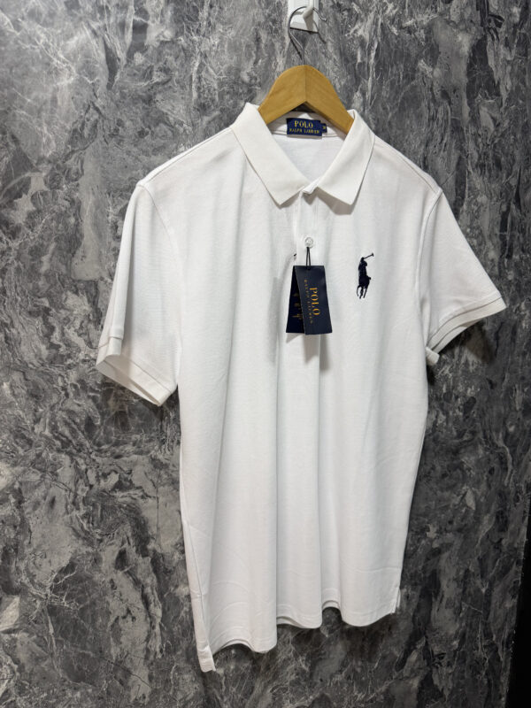 Camiseta Polo Elegante y Versátil