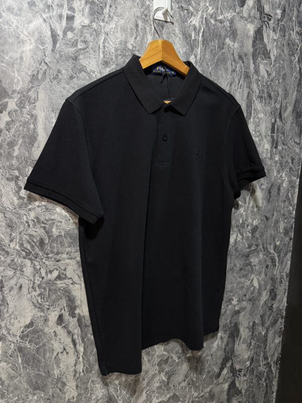 Camiseta Polo Elegante y Versátil