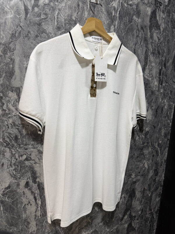 Camiseta Polo Elegante y Versátil