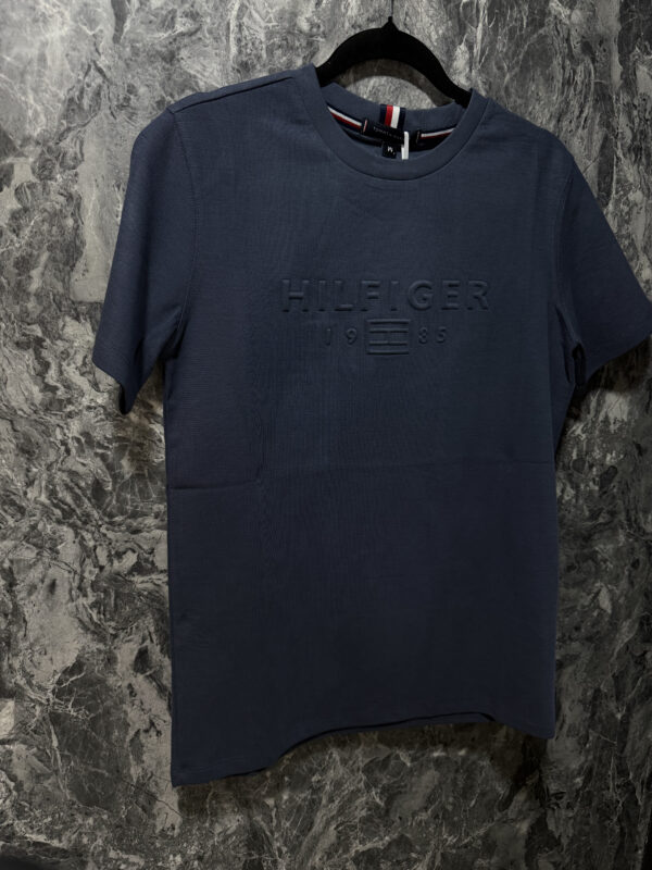 Camiseta T-Shirt Versátil y Moderna