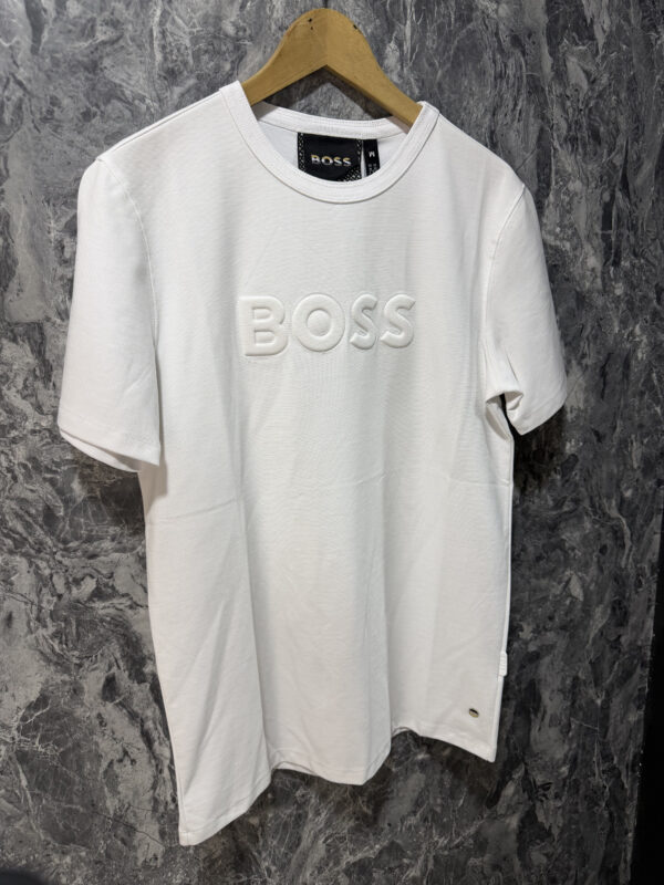 Camiseta T-Shirt Versátil y Moderna