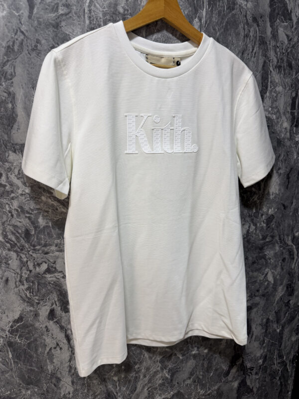Camiseta T-Shirt Versátil y Moderna