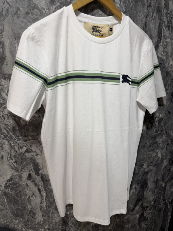Camiseta T-Shirt Versátil y Moderna