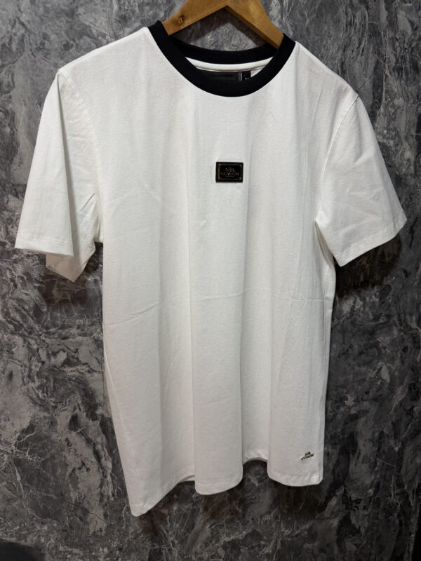 Camiseta T-Shirt Versátil y Moderna