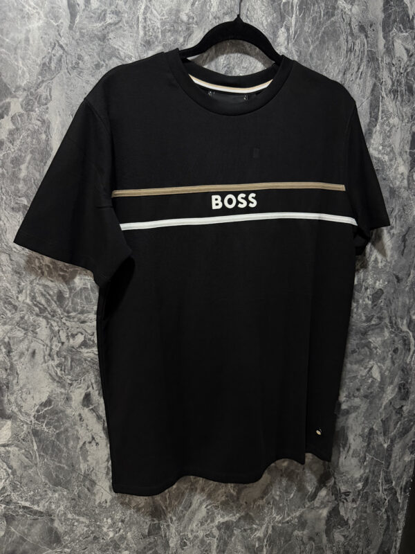 Camiseta T-Shirt Versátil y Moderna