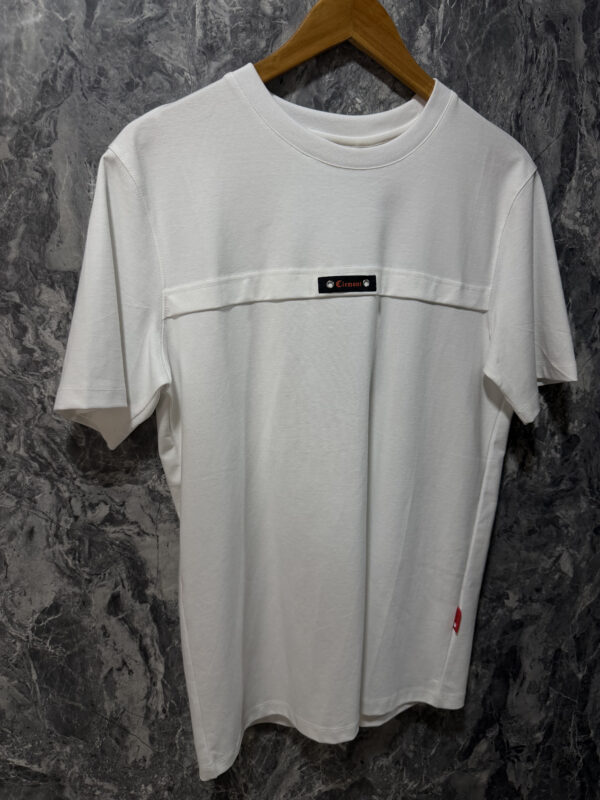 Camiseta T-Shirt Versátil y Moderna