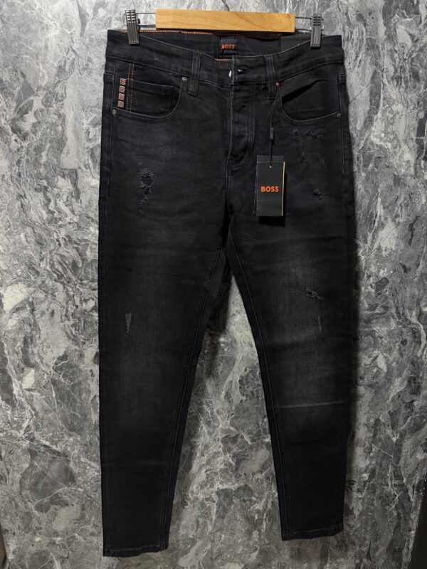 Jean Hugo Boss - Elegancia y Comodidad