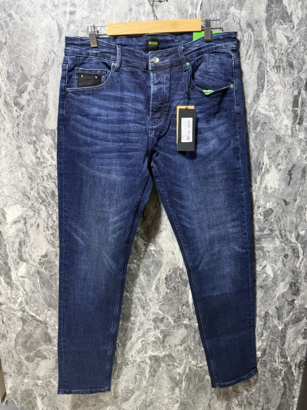 Jean Hugo Boss - Elegancia y Comodidad