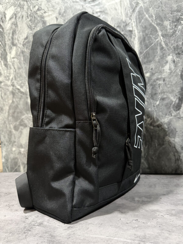 Morral Nike Replica