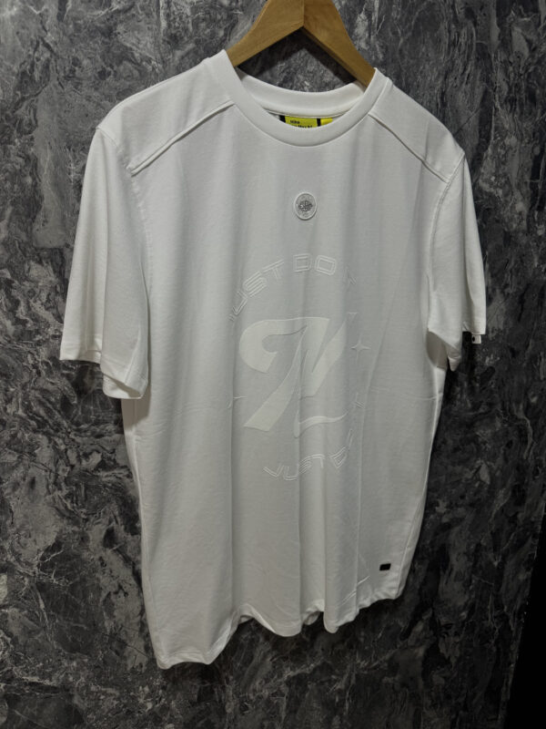 Camiseta T-Shirt Versátil y Moderna