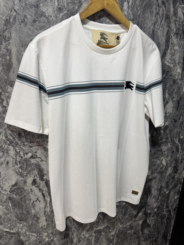Camiseta T-Shirt Versátil y Moderna