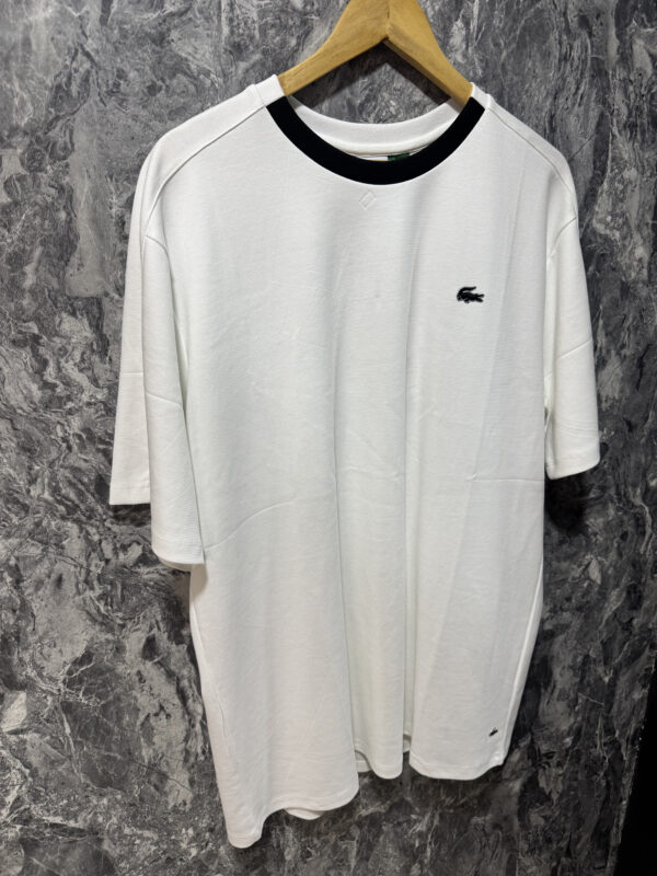 Camiseta T-Shirt Versátil y Moderna