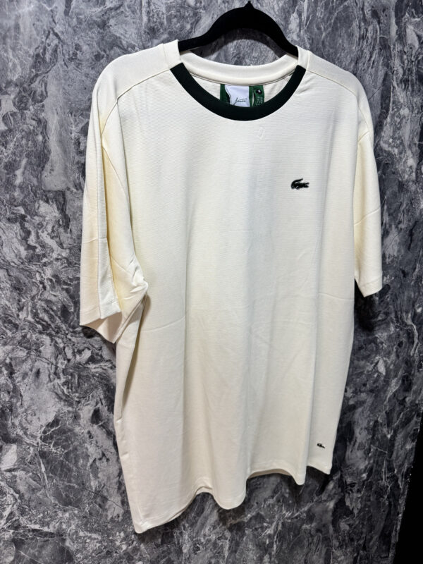 Camiseta T-Shirt Versátil y Moderna