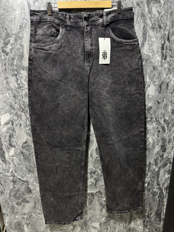 Jean Cargo Resident