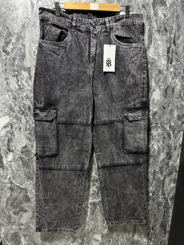Jean Cargo Resident