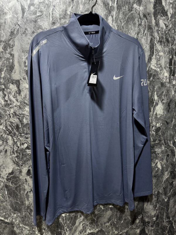 Chaqueta Deportiva Moderna y Versátil